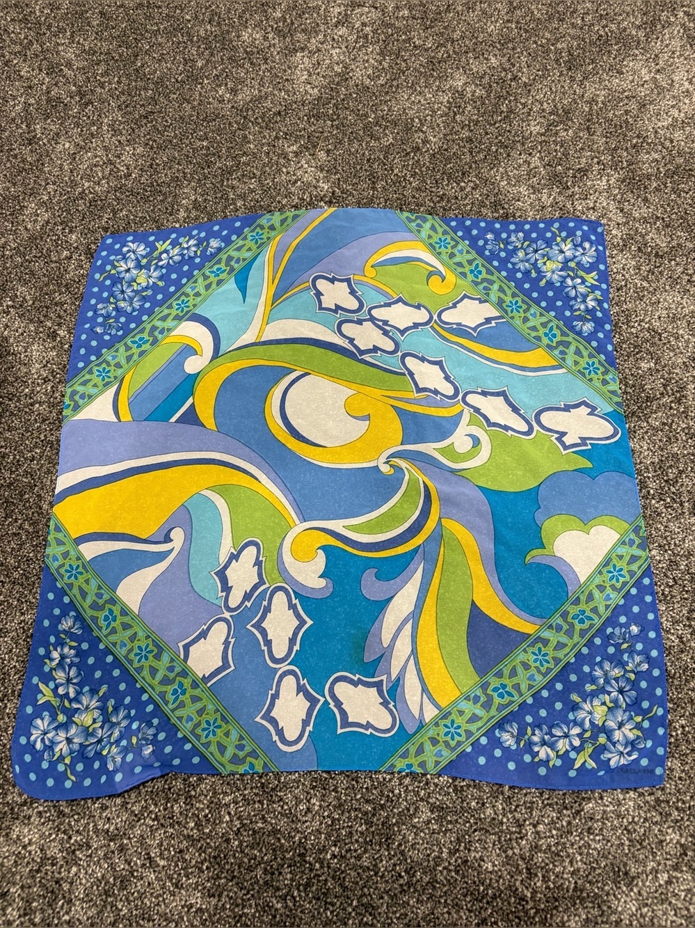 Liz Claiborne Vintage Blue Green Yellow Swirl floral Print Scarf